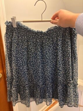 Blue and white skirt (mid thigh length)